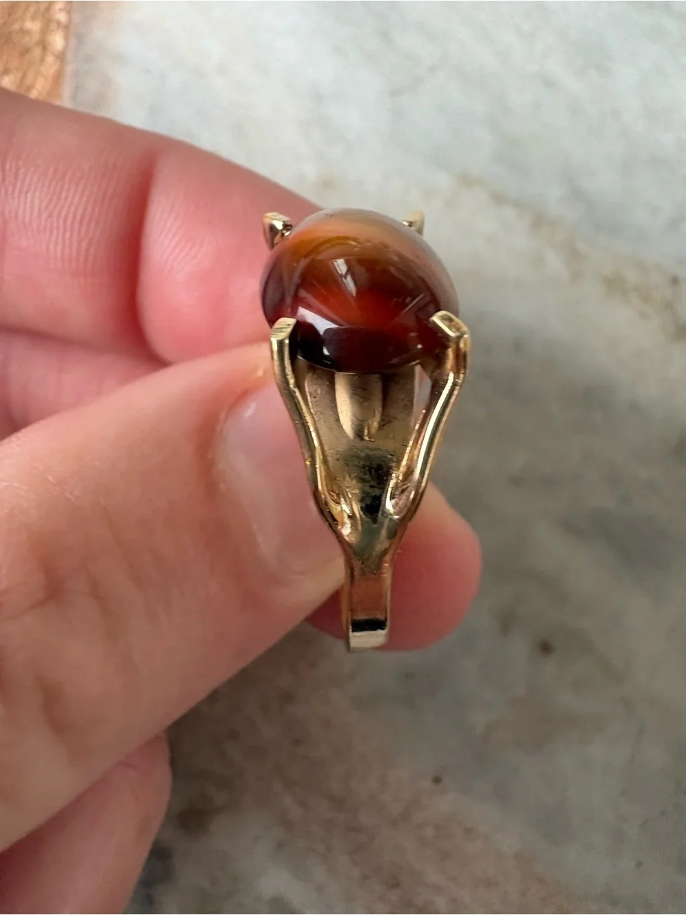 Vintage Sarah Coventry Gold-Tone Ring with Brown Cat's Eye Oval - Size 6.5